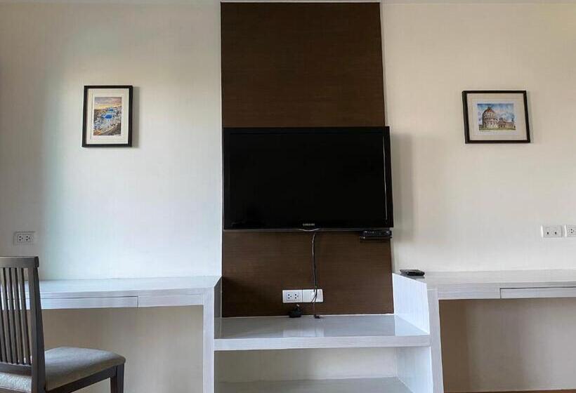 Svit med Balkong, Teddy@thammasart