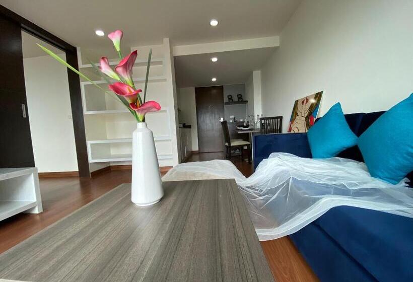 Executive Svit, Teddy@thammasart