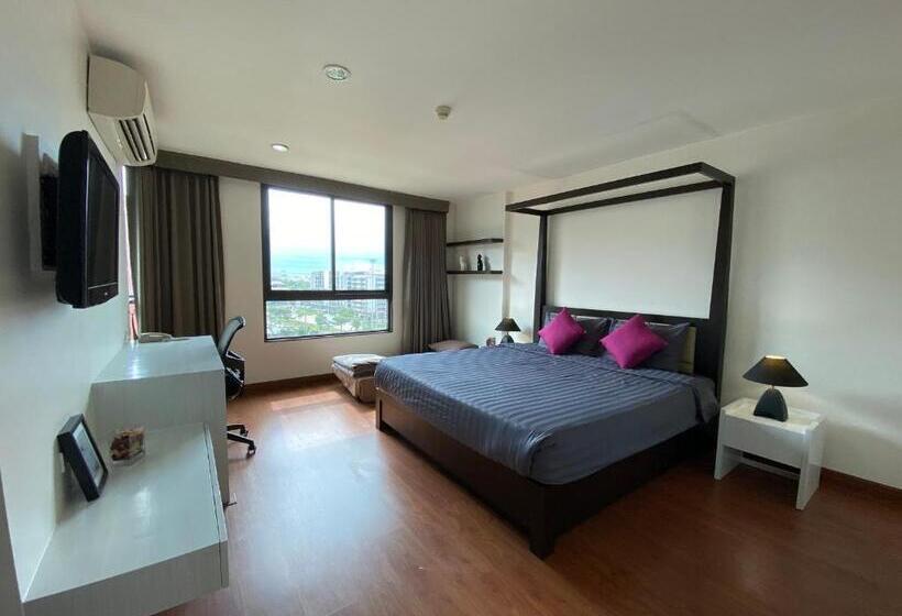 Executive Svit, Teddy@thammasart