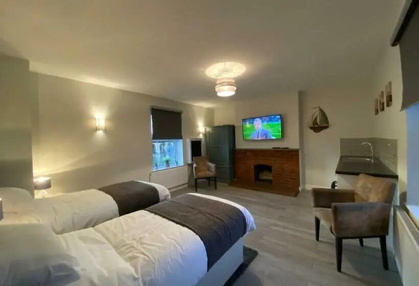 デラックスルーム, The Fordham Inn