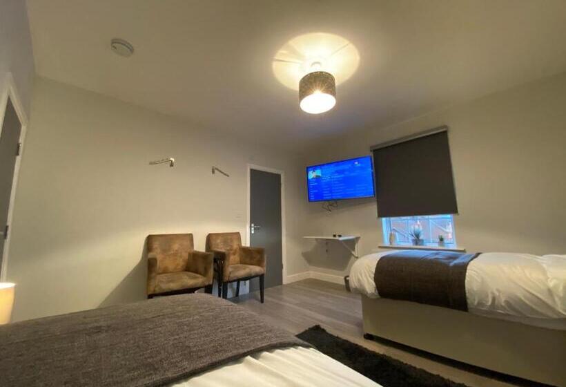 豪华房间, The Fordham Inn