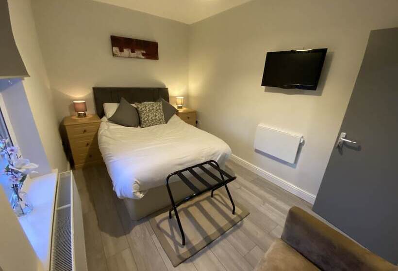 豪华房间, The Fordham Inn