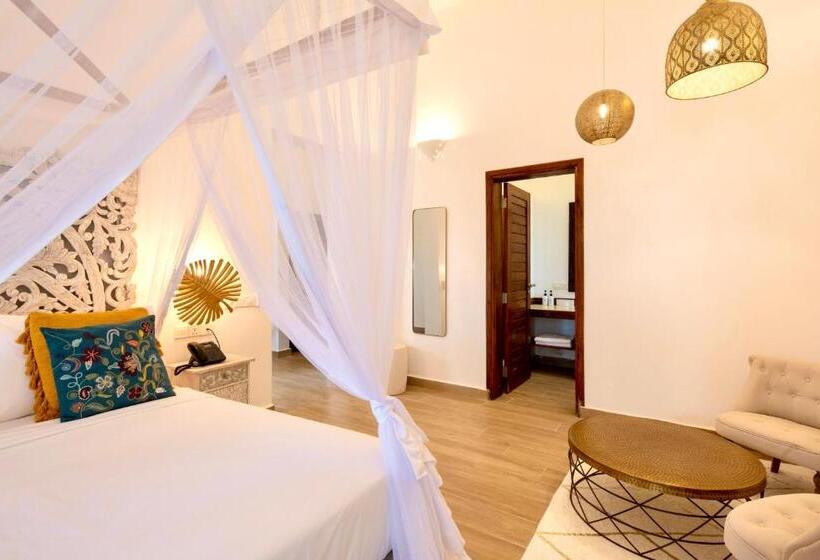 חדר דלוקס נוף לים, Amani Boutique Hotel   Small Luxury Hotels Of The World