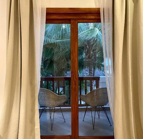 חדר דלוקס נוף לים, Amani Boutique Hotel   Small Luxury Hotels Of The World