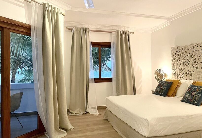 اتاق لوکس با چشم‌انداز دریا, Amani Boutique Hotel   Small Luxury Hotels Of The World