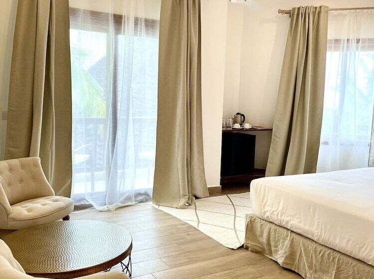 اتاق لوکس با چشم‌انداز دریا, Amani Boutique Hotel   Small Luxury Hotels Of The World