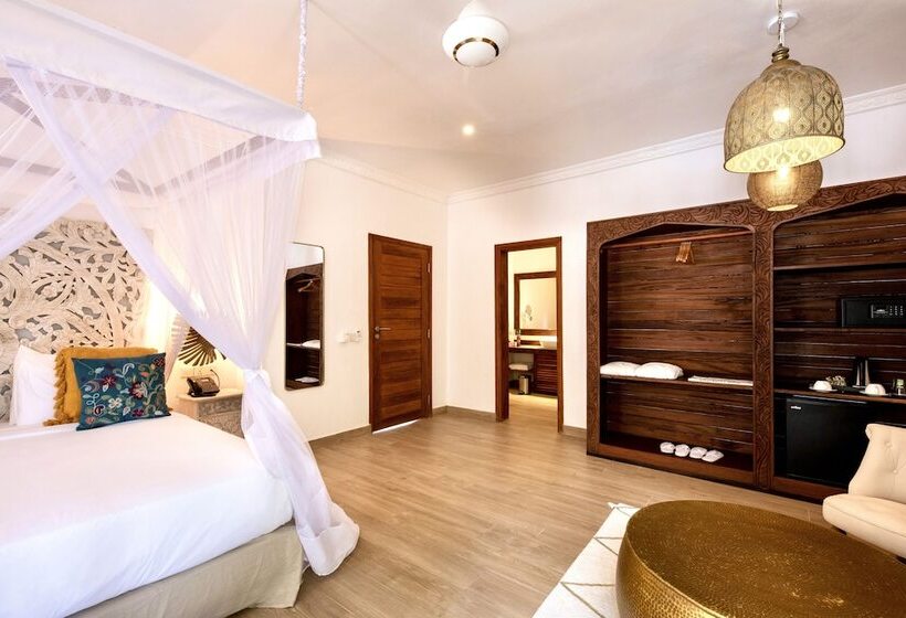 اتاق لوکس با چشم‌انداز دریا, Amani Boutique Hotel   Small Luxury Hotels Of The World