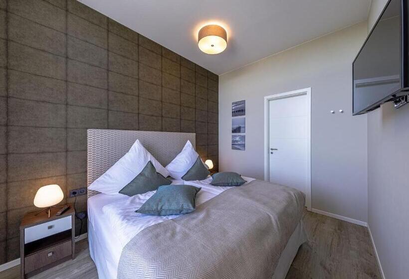 Апартаменты 2 Спальни с Балконом, Apartmentanlage Zwei Wasser  Strandhaus