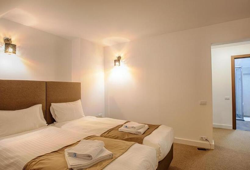 جناح, Mer Guest House B&b