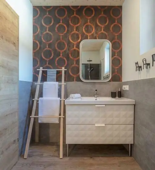 スタンダードスタジオ, Artmur Apartment