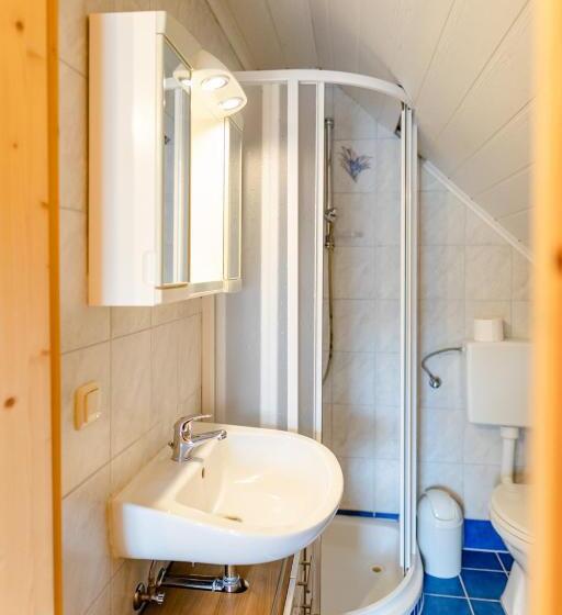 1 Sovrums Hus, Gästezimmer Steiner