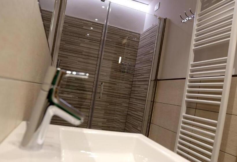 اتاق سوپریور سه تخته, Dada Mountain