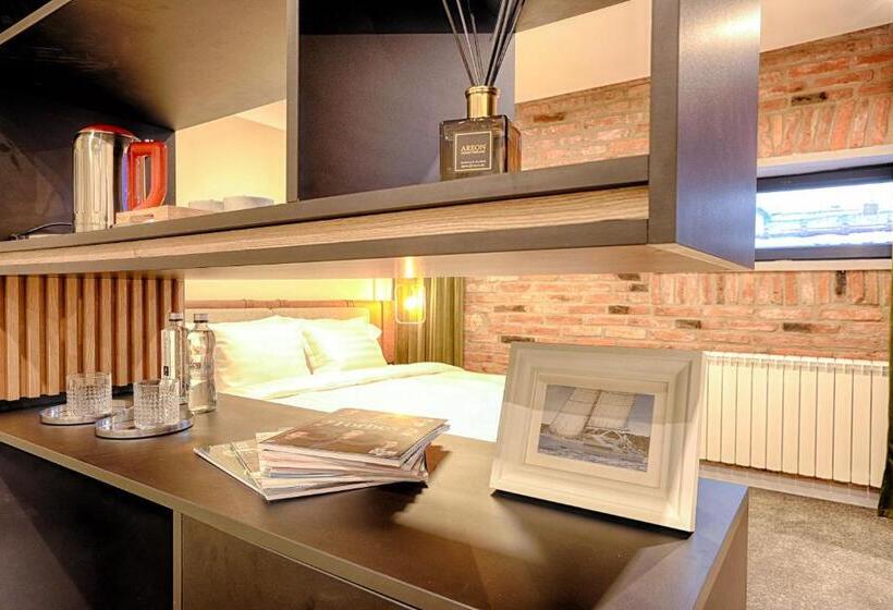 غرفة ديلوكس, Nani Nani Boutique