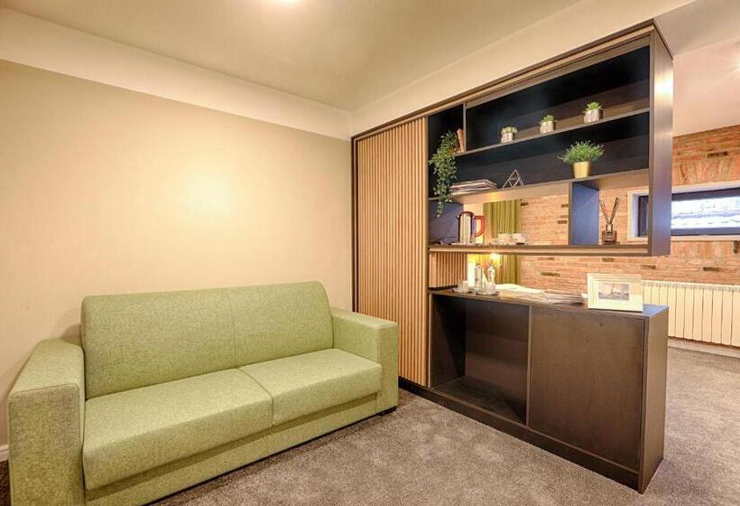 غرفة ديلوكس, Nani Nani Boutique