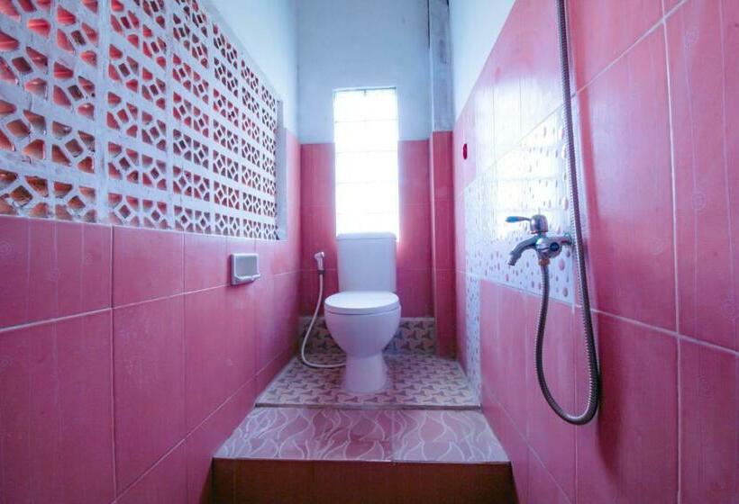 Standart Oda, Spot On 2226 Nurmega Jaya