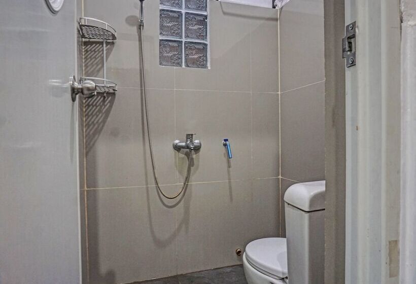 Standart Oda, Spot On 2226 Nurmega Jaya