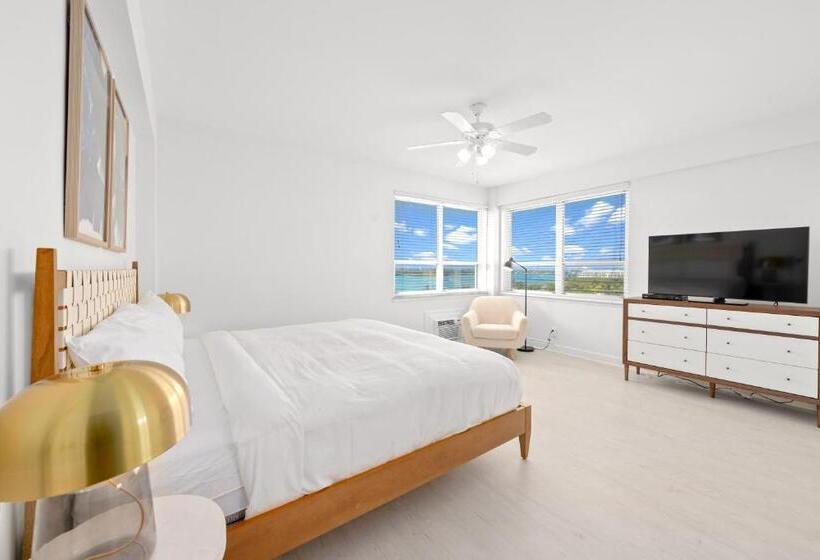 2 Yatak Odalı Süit, The Ambassador