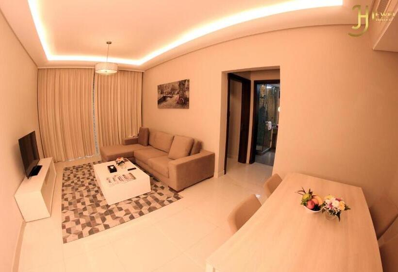 سوییت اجرایی, The Jewel