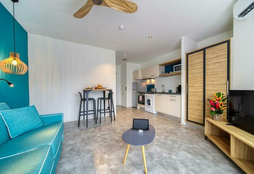 استودیو استاندارد با چشمانداز, Résidence Santa Apolonia