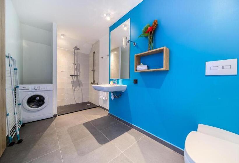 استودیوی استاندارد, Résidence Santa Apolonia