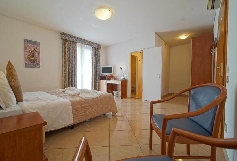 スタンダードルーム, Nuovo Sole Hns