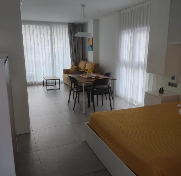 스탠다드 스튜디오, Iberflat Apartamentos Los Pinos