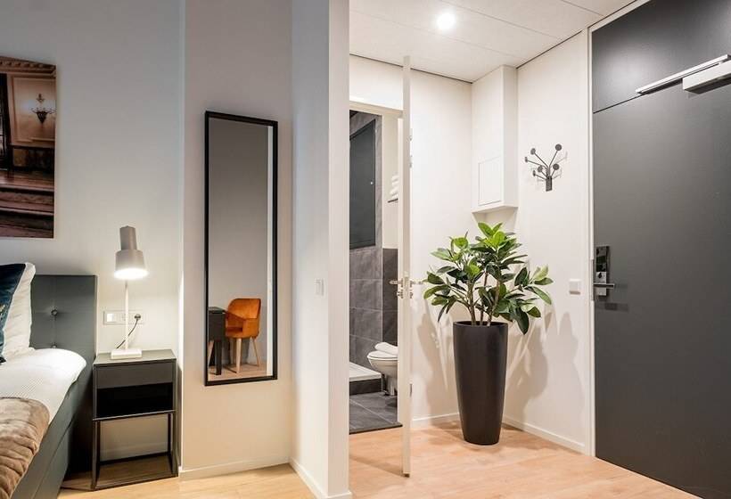 اتاق استاندارد, Nero Office Hotel & City Café