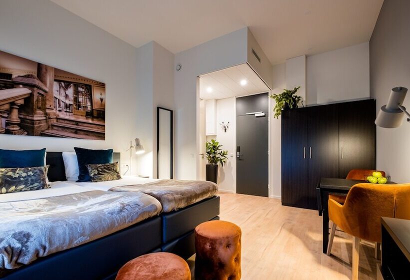 Номер Стандарт, Nero Office Hotel & City Café