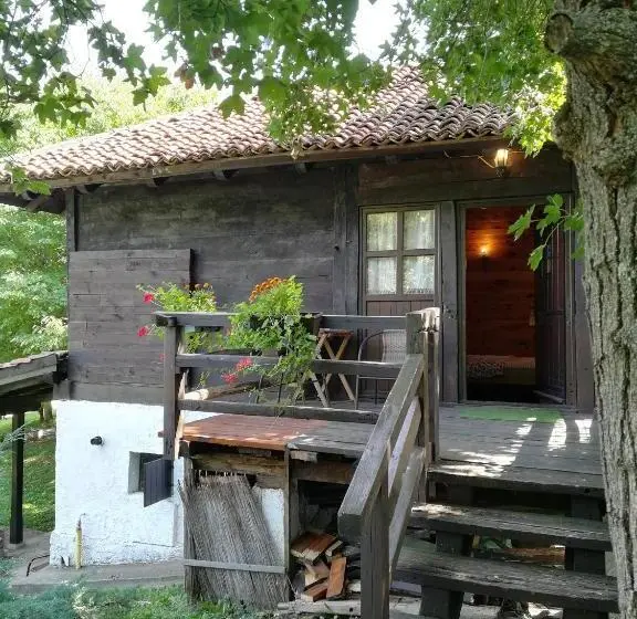 استودیوی استاندارد, Etno Guest House Gorski Car