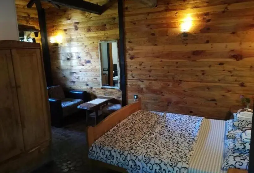 استودیوی استاندارد, Etno Guest House Gorski Car