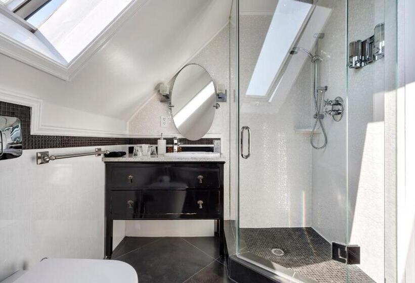 标准工作室带阳台, The Ivy On Parker Guest House