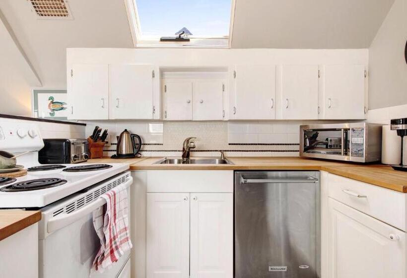 标准工作室带阳台, The Ivy On Parker Guest House