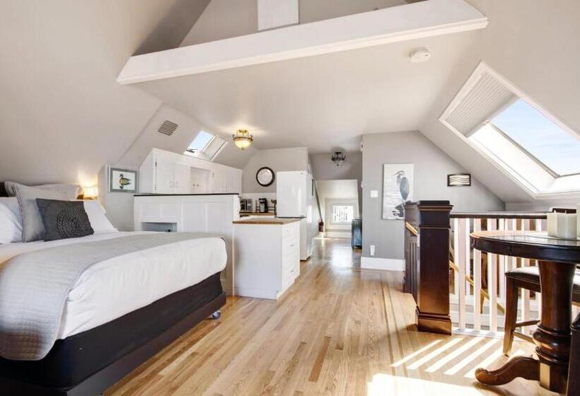 标准工作室带阳台, The Ivy On Parker Guest House