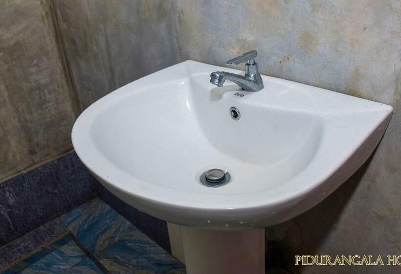 Letto in Camera Condivisa, Pidurangala Hostel