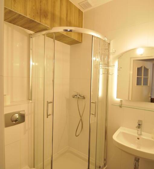 غرفة قياسية ثلاثية مزودة بشرفة, Willa Iskra