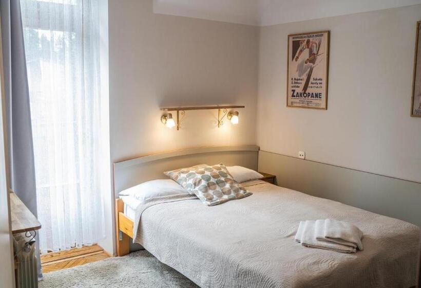 غرفة أساسية مزودة بشُرفة, Willa Iskra