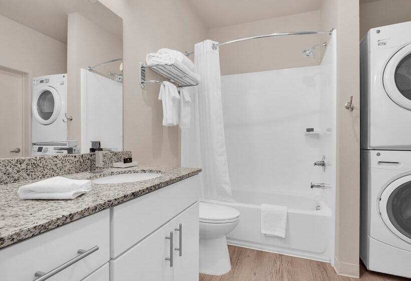 سوئیت 2 خوابه, Waterwalk Extended Stay By Wyndham Raleigh   Rtp