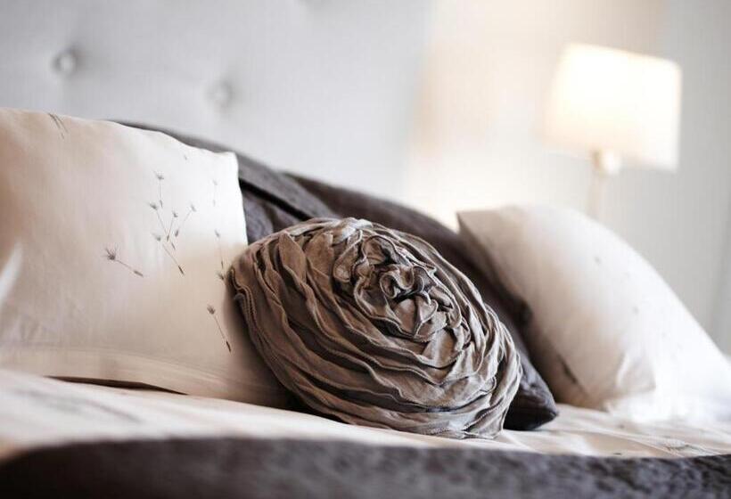 舒适型房间, Café Del Maar