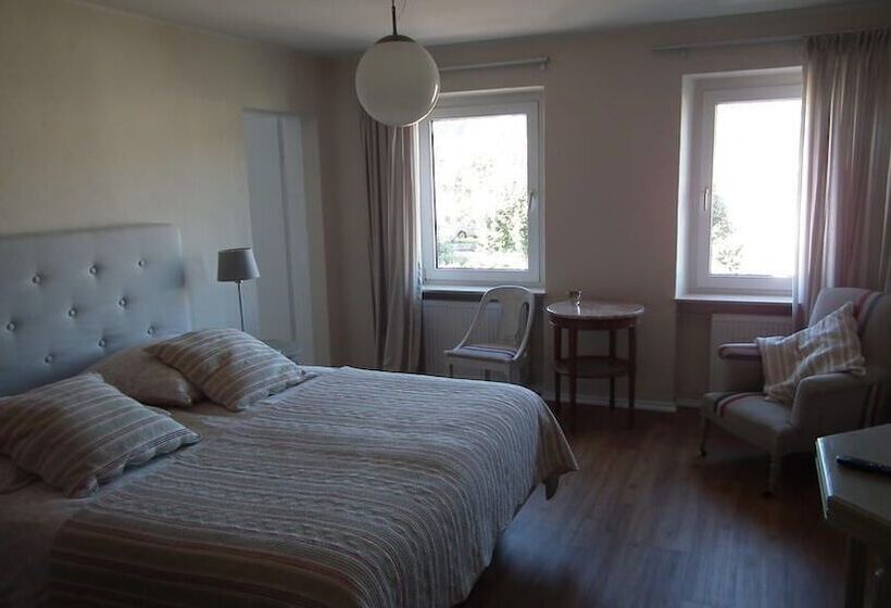 标准间, Café Del Maar