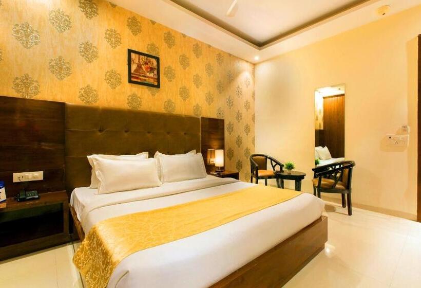 اتاق سوپریور, The Vegas By De Pavilion, Delhi Airport