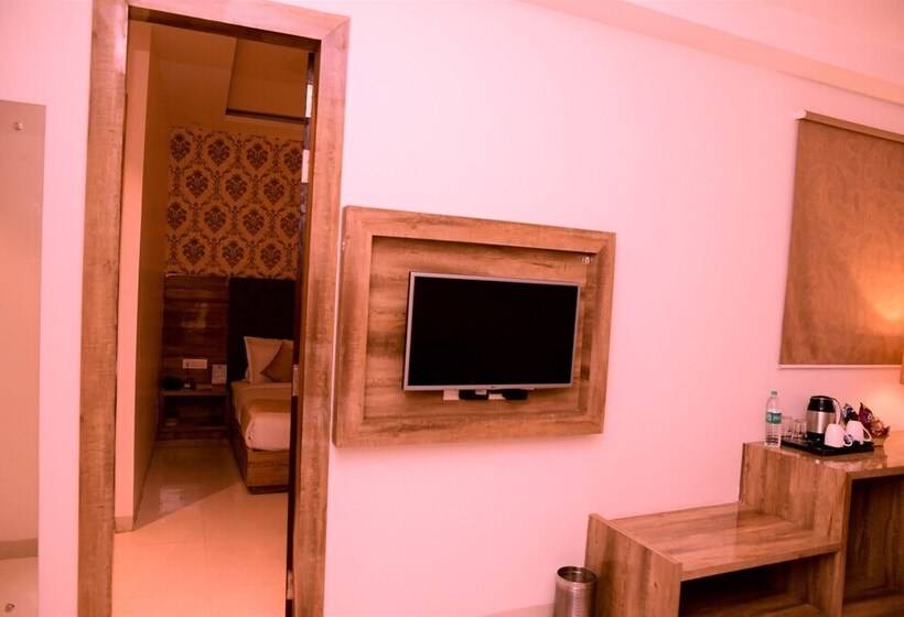 اتاق لوکس, The Vegas By De Pavilion, Delhi Airport