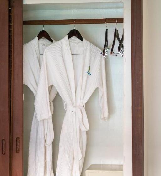 اتاق استاندارد با تراس, Rata Boutique