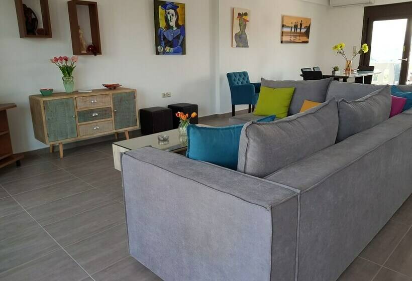 בית, 3 חדרי שינה, Angela S Sea View 3 Bd House