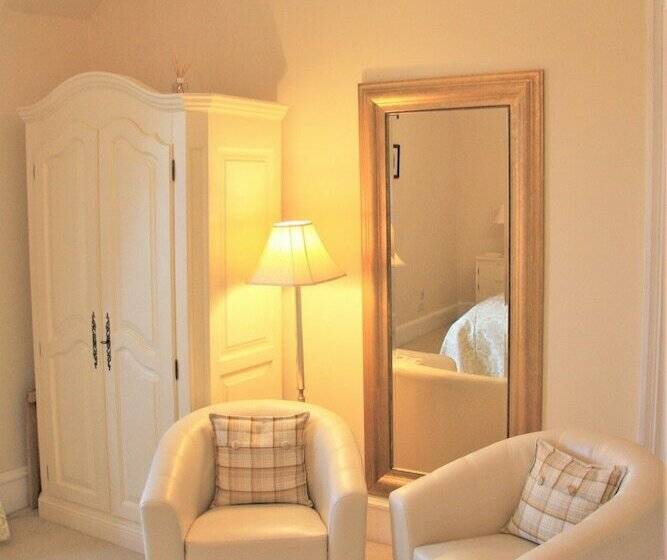 سوئیت پریمیوم, Rudha Na Craige