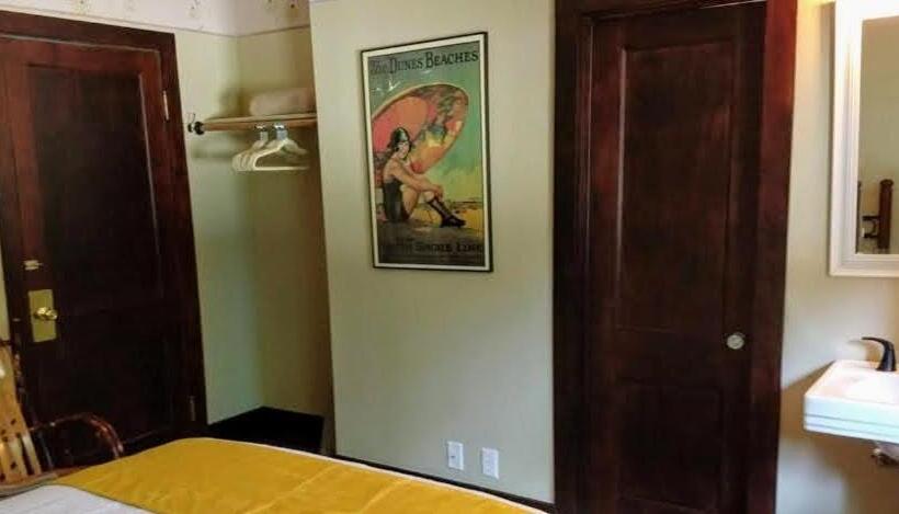 스탠다드 룸, Gordon Beach Inn