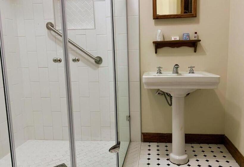 스탠다드 룸 킹사이즈 침대, Gordon Beach Inn