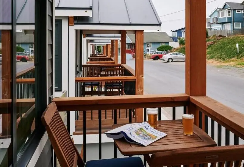 バルコニー付きスタンダードルーム, Dillon Beach Resort