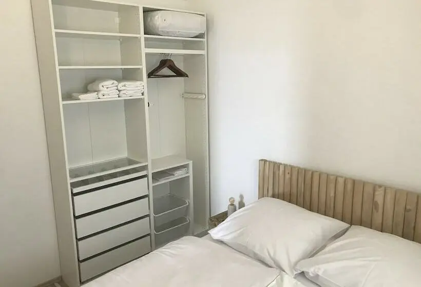 家族用アパートメント, Sunny Apartments