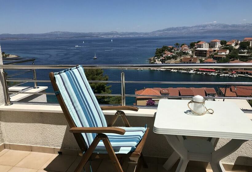 Семейные Апартаменты, Sunny Apartments