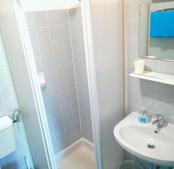 غرفة قياسية ثلاثية, Frühstückspension See Panorama